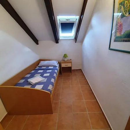 Mistral Apartment *