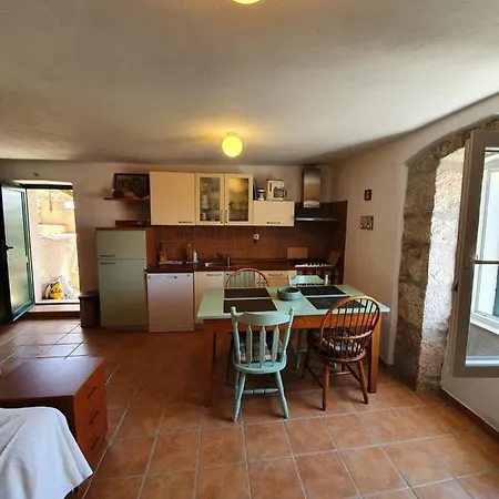 Mistral Apartment Kaprije