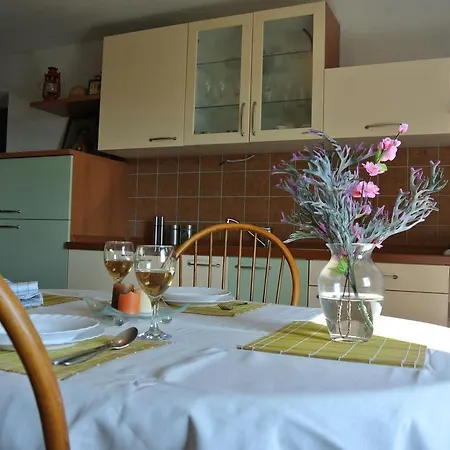 Mistral Apartment Kaprije