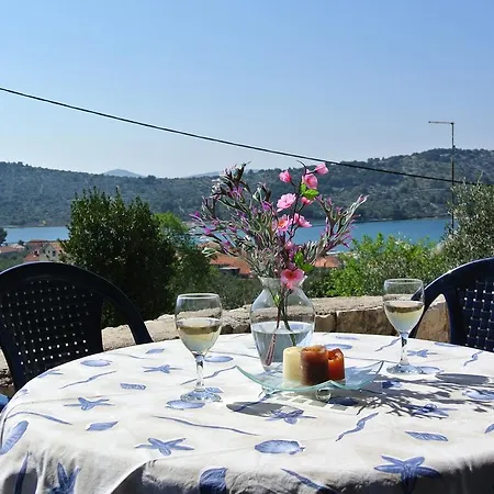 Mistral Apartment