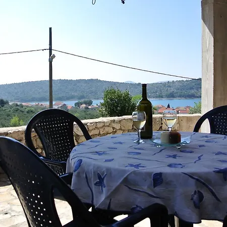 Mistral Apartment *